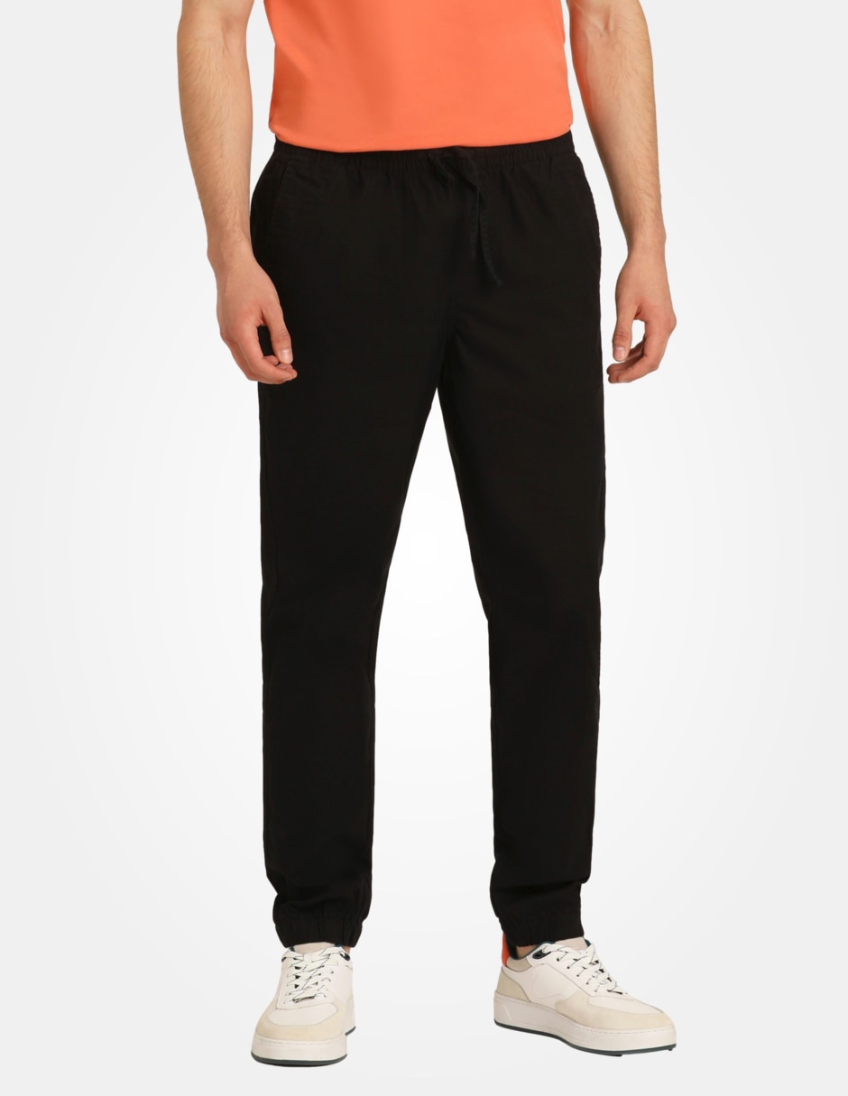 Jogger slim con bolsillos Jogger slim con bolsillos