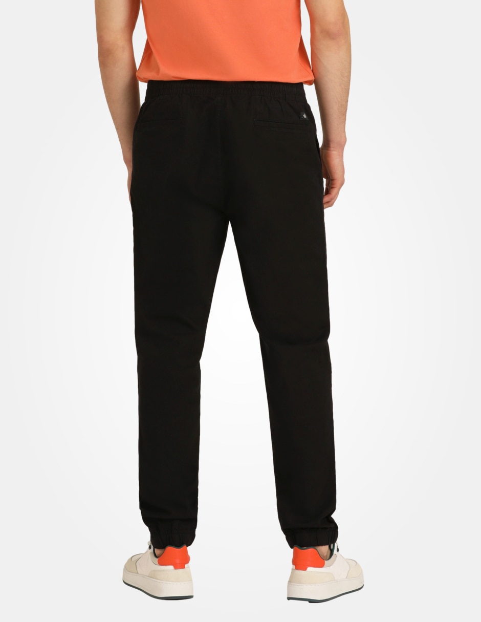 Jogger slim Dockers con bolsillos