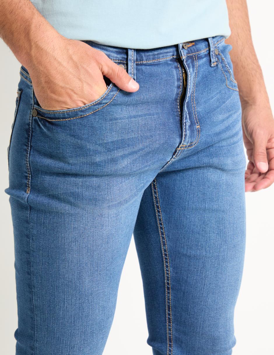 Jeans slim lavado whisker para hombre 7