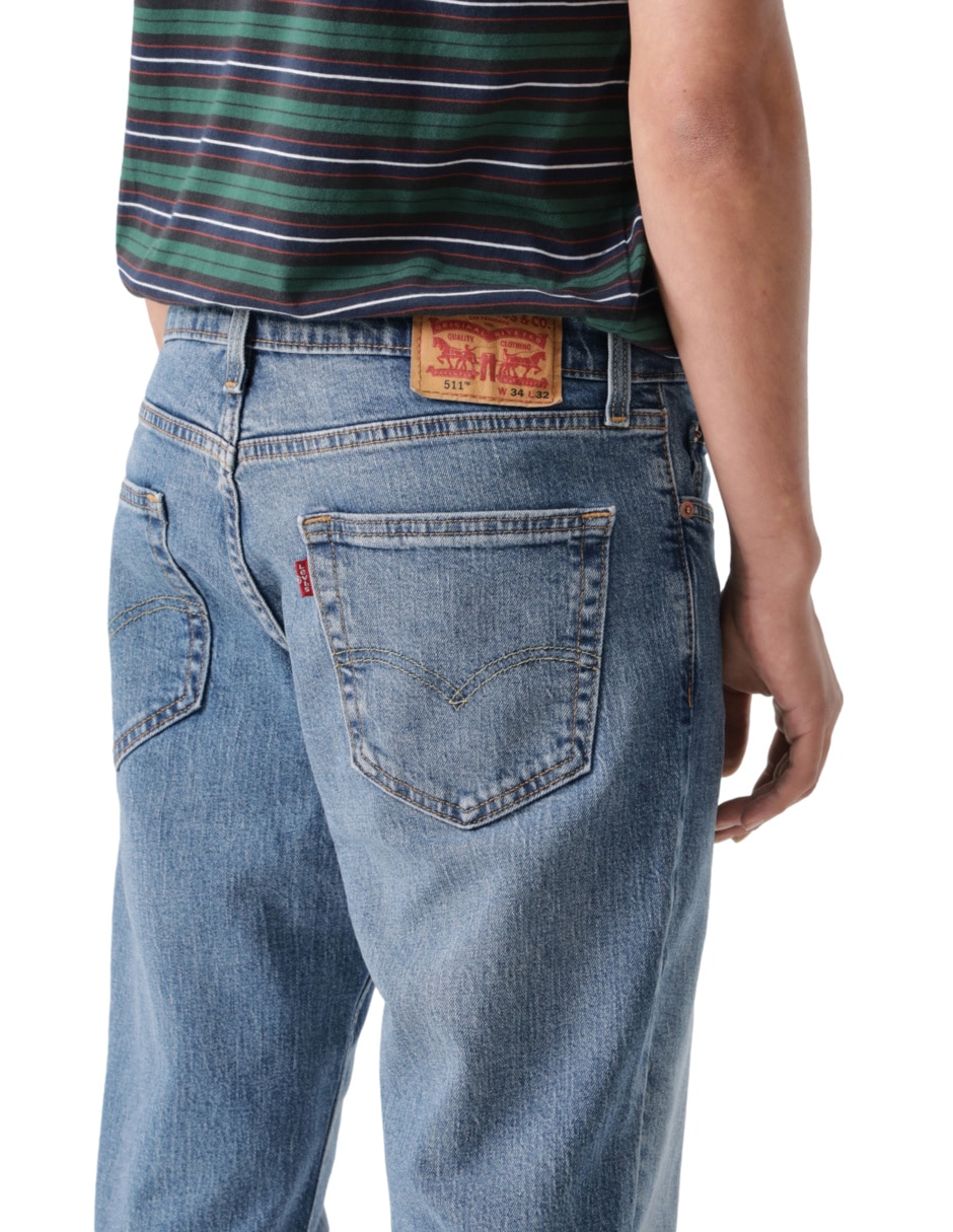 Jeans slim Levi´s lavado medio para hombre