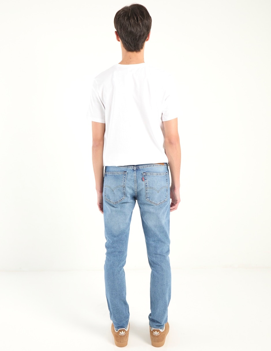 Jeans straight deslavado para hombre 6
