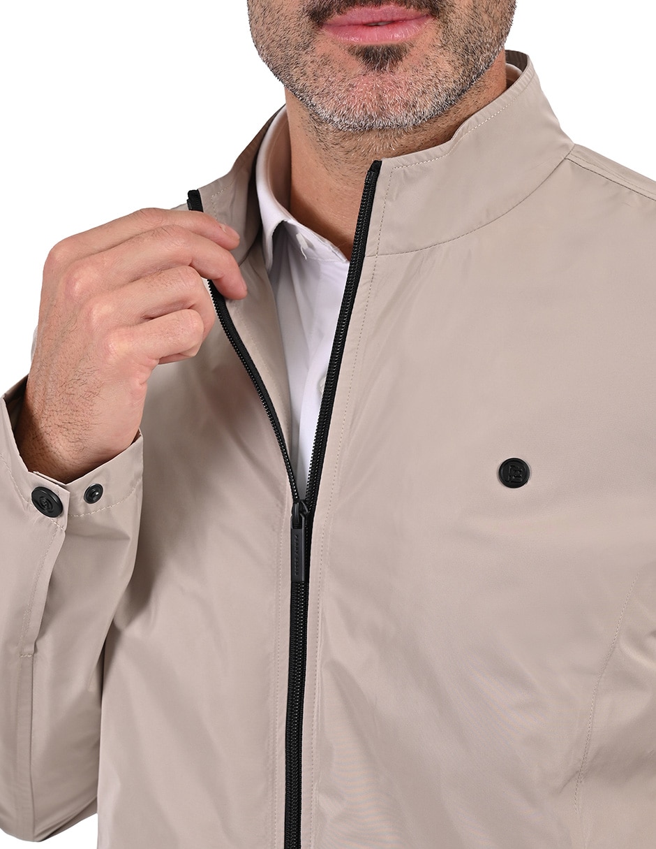 Chamarra casual Perry Ellis impermeable con bolsillos para hombre